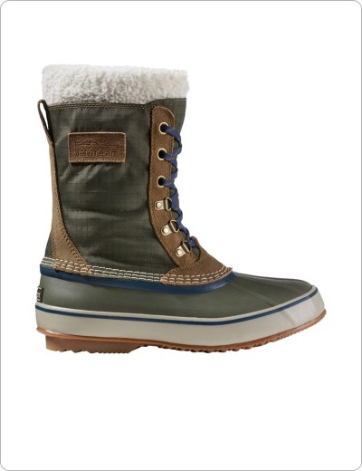 A single men's L.L.Bean Snow Boot.