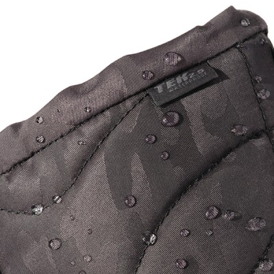 Detail showing the TEK 2 point 5 waterproof membrane.
