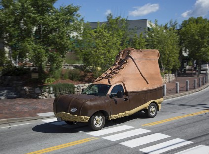 • Driver Stories Show the Bootmobile is Fueled by the Essence of L.L.Bean 