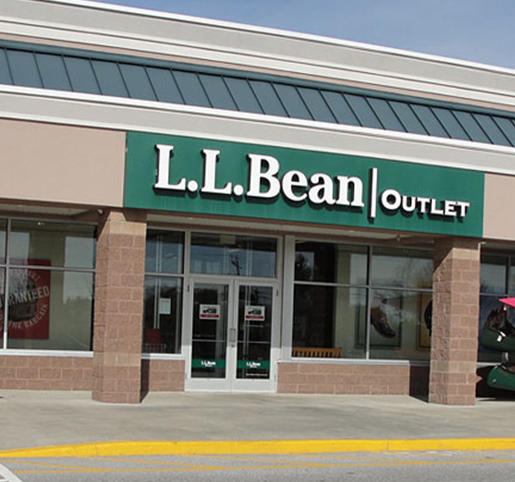 L.L.Bean Outlet Store Bangor Parkade Shopping Center Bangor, ME 04401