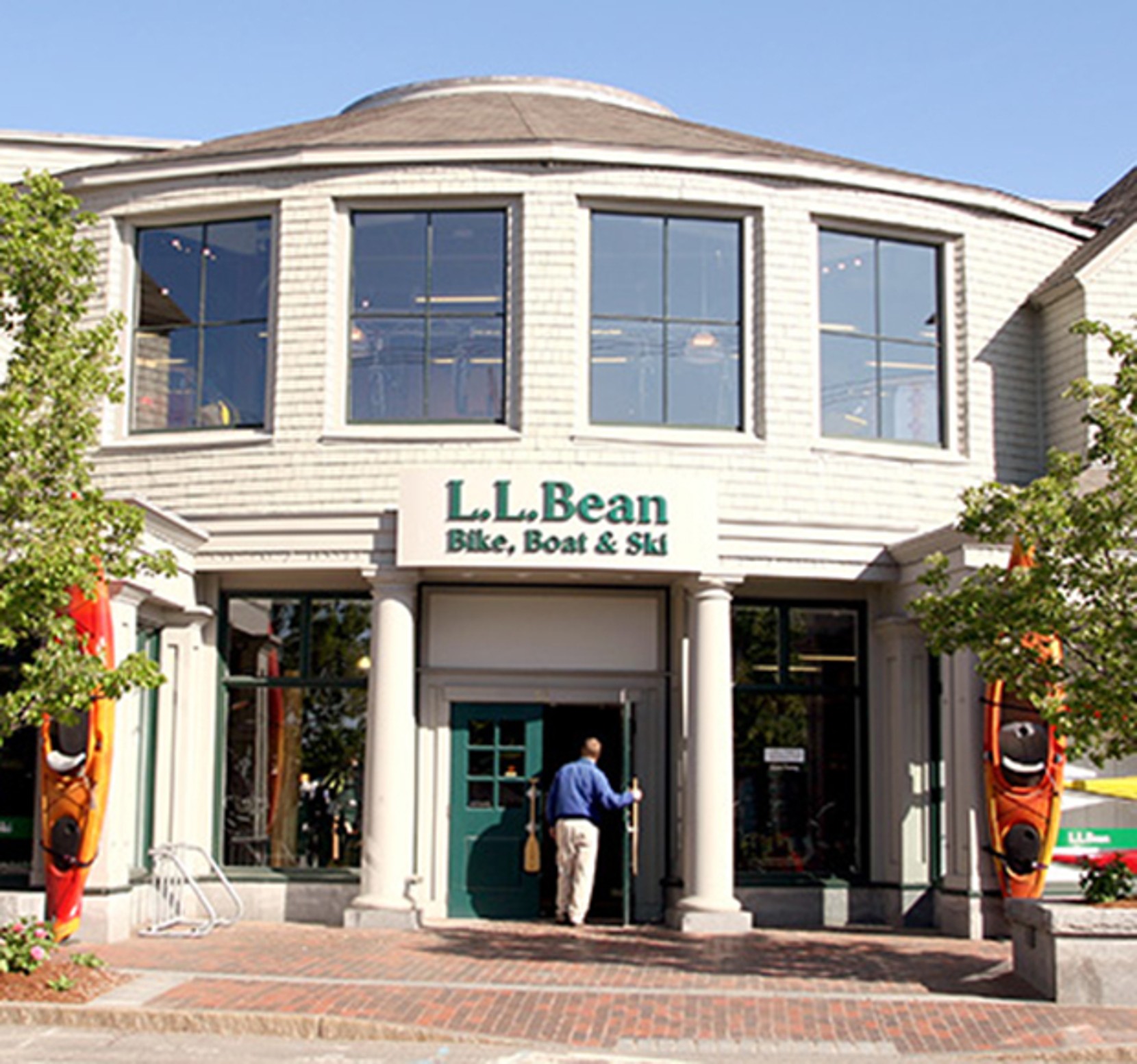 Freeport, ME L.L.Bean Bike Boat & Ski Retail Store
