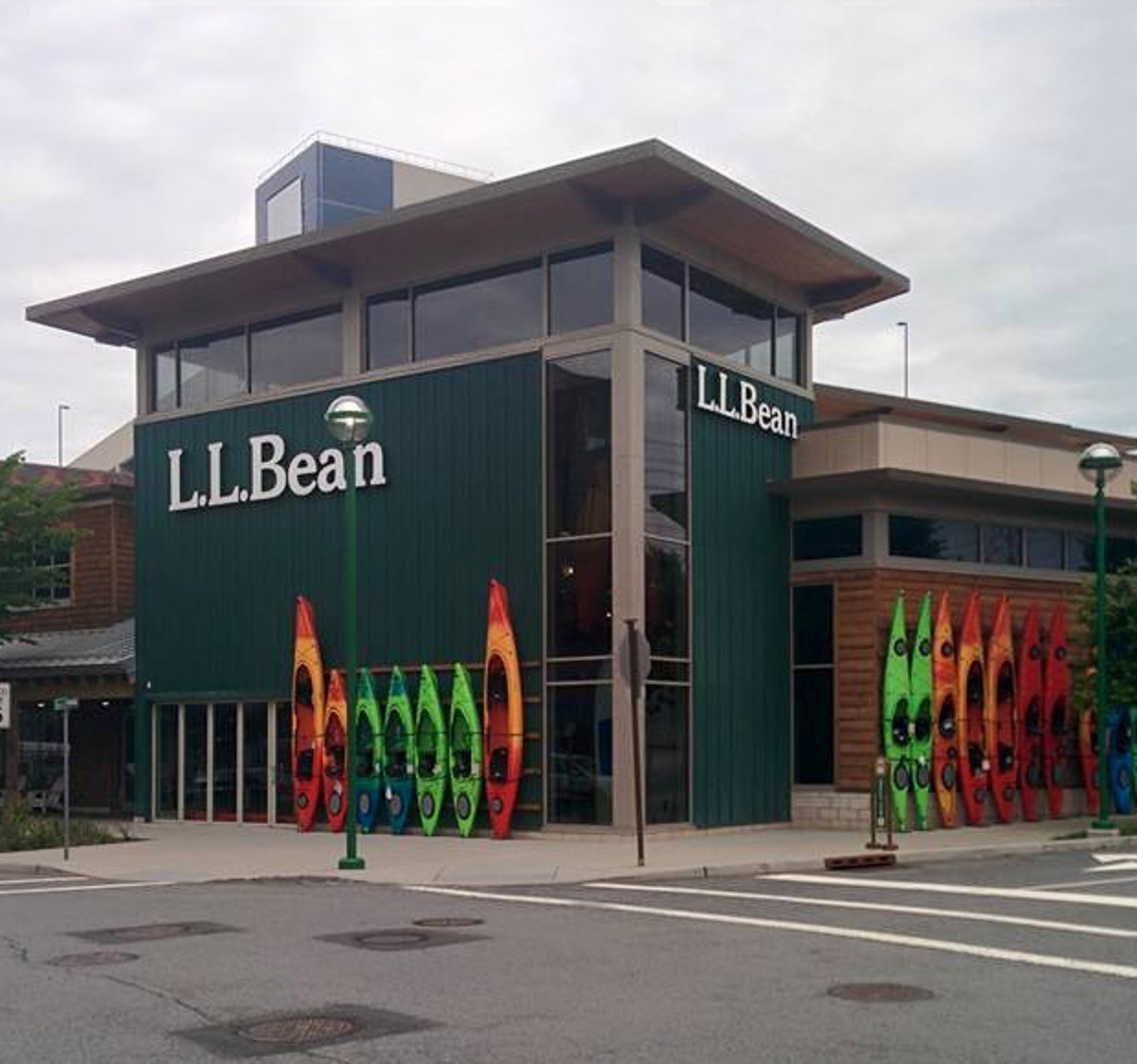 Apple Store Opening: Ridge Hill - Yonkers, NY