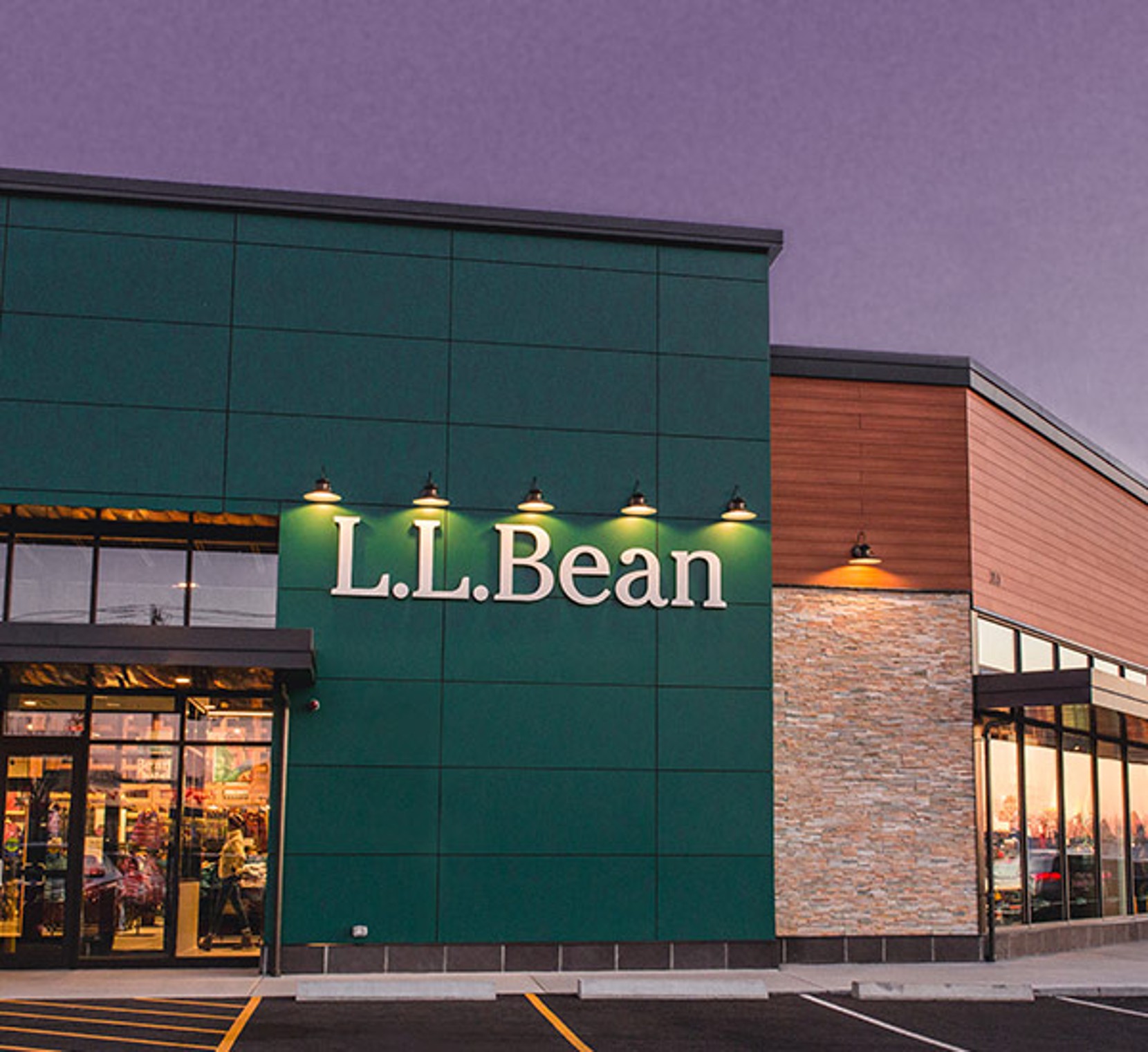 Hadley MA L.L.Bean Retail Store