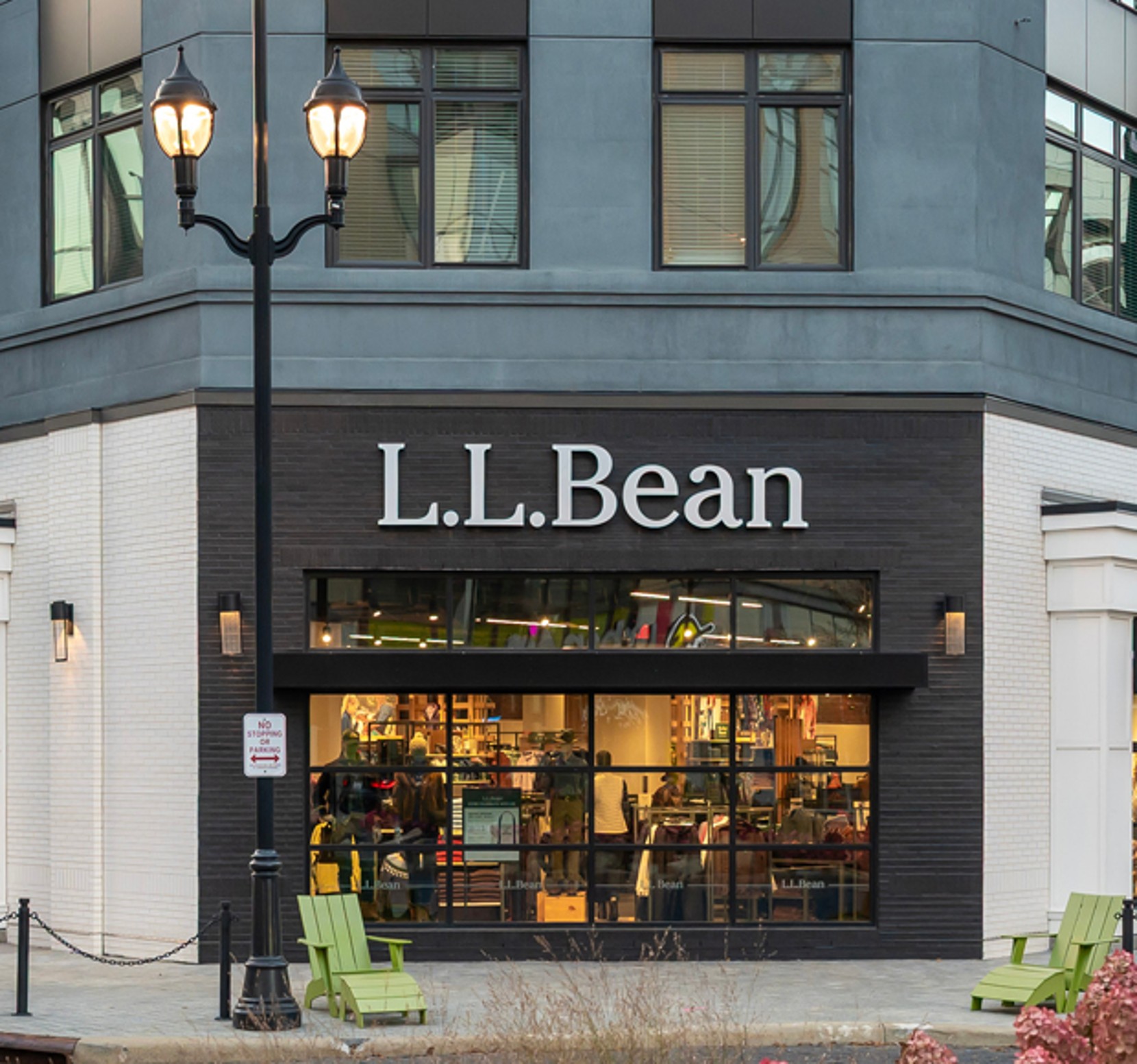 Westlake, OH retail store