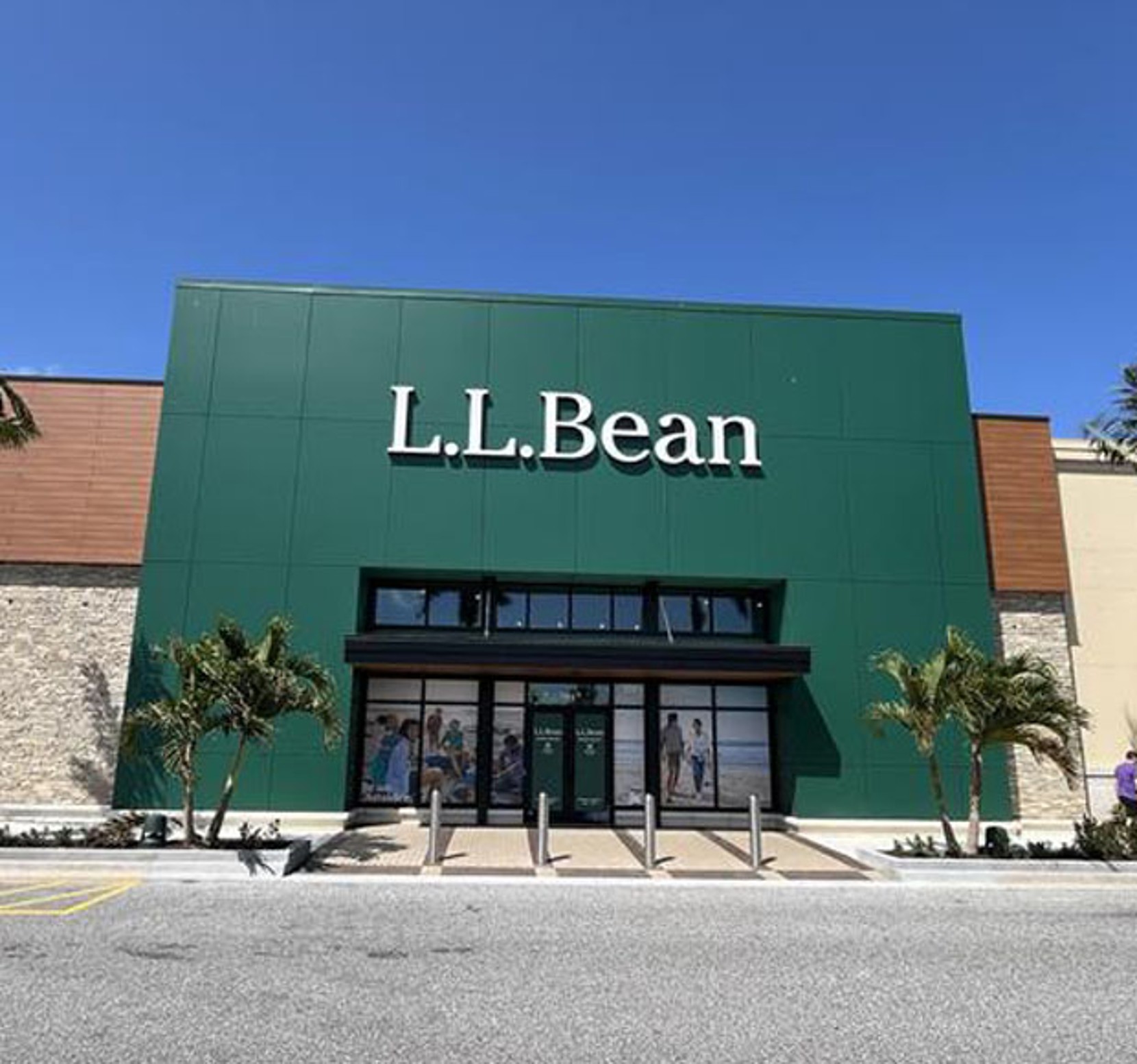 Sarasota, FL L.L.Bean Retail Store