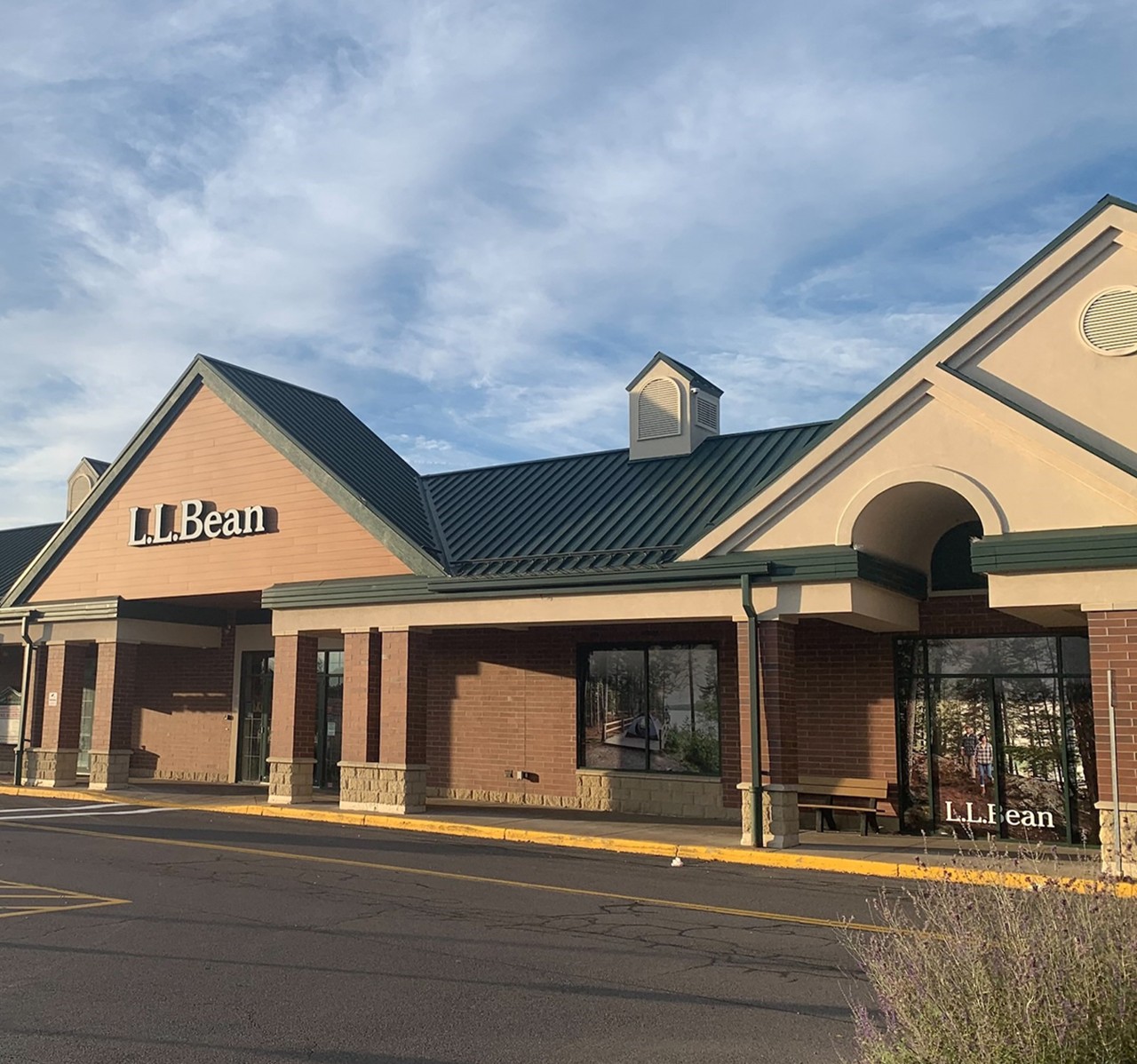 L.L.Bean Store Towne Centre Fayetteville, NY 13066